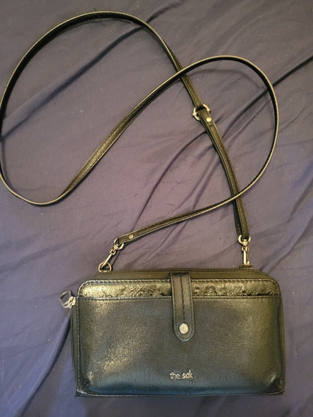 The Sak Black Leather Crossbody Wallet Purse